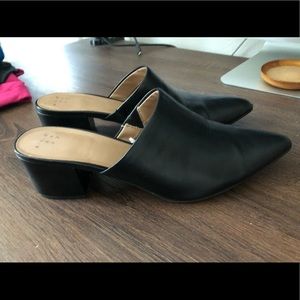 Cute comfy Mules size 11